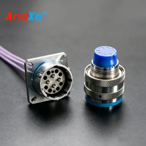 J599E6系列光纤扩束连接器